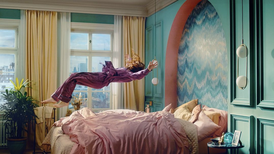 Persuna taqa' fuq sodda